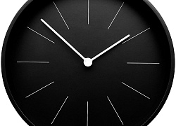 Часы настенные Berne, черные
